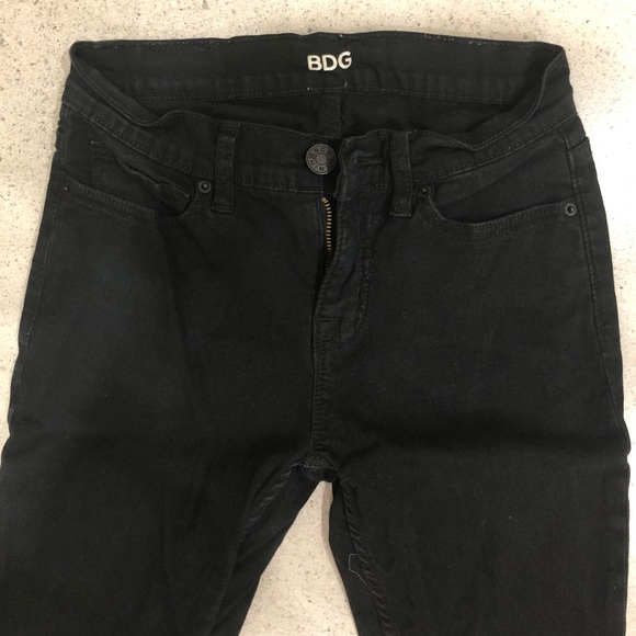 BDG Mid-Rize Jeans - Picture 3 of 3